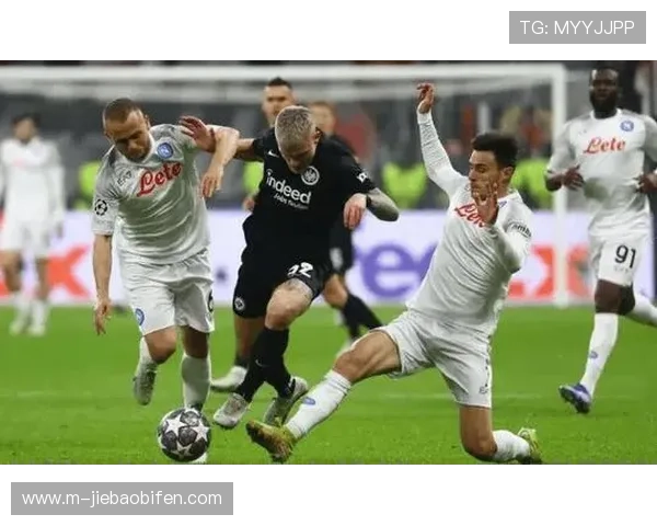 法兰克福4-6门兴一役创进球纪录，防守体系崩盘引反思