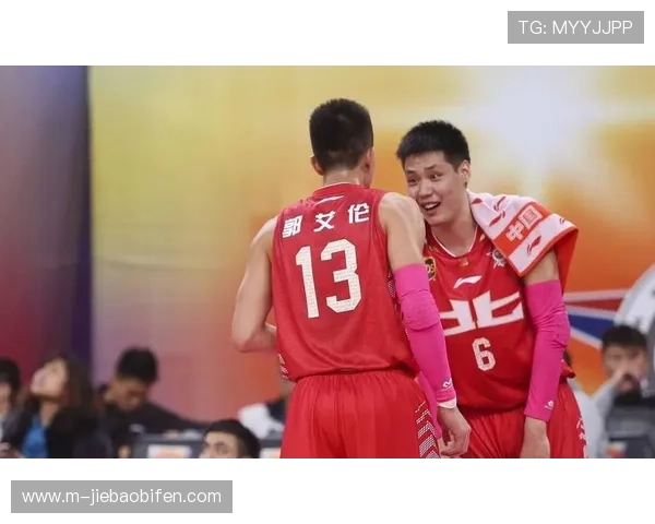 广东男篮外援融入良好，圣诞节为全队准备礼物展现团队精神